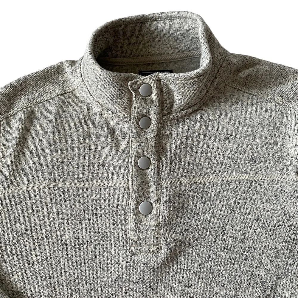 Bass men’s long sleeve collared pullover sweater size medium front pockets